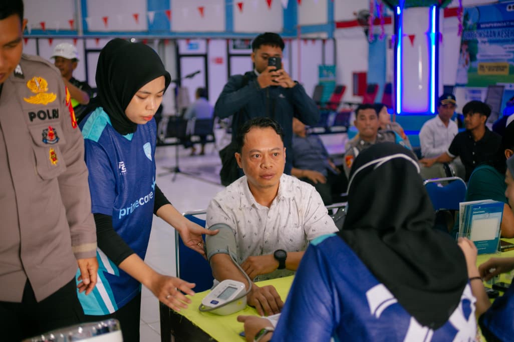 Pemeriksaan kesehatan gratis dalam rangkaian bakti sosial peringatan Harhubnas 2025 yang digelar KSOP Kelas I Samarinda, Senin (15/9/2025).