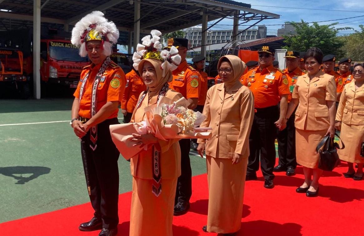 KUNJUNGAN KERJA: Kepala Badan Nasional Pencarian dan Pertolongan (Basarnas), Marsdya TNI Mohammad Syafii, saat kunjungan kerja ke Kantor SAR Balikpapan.