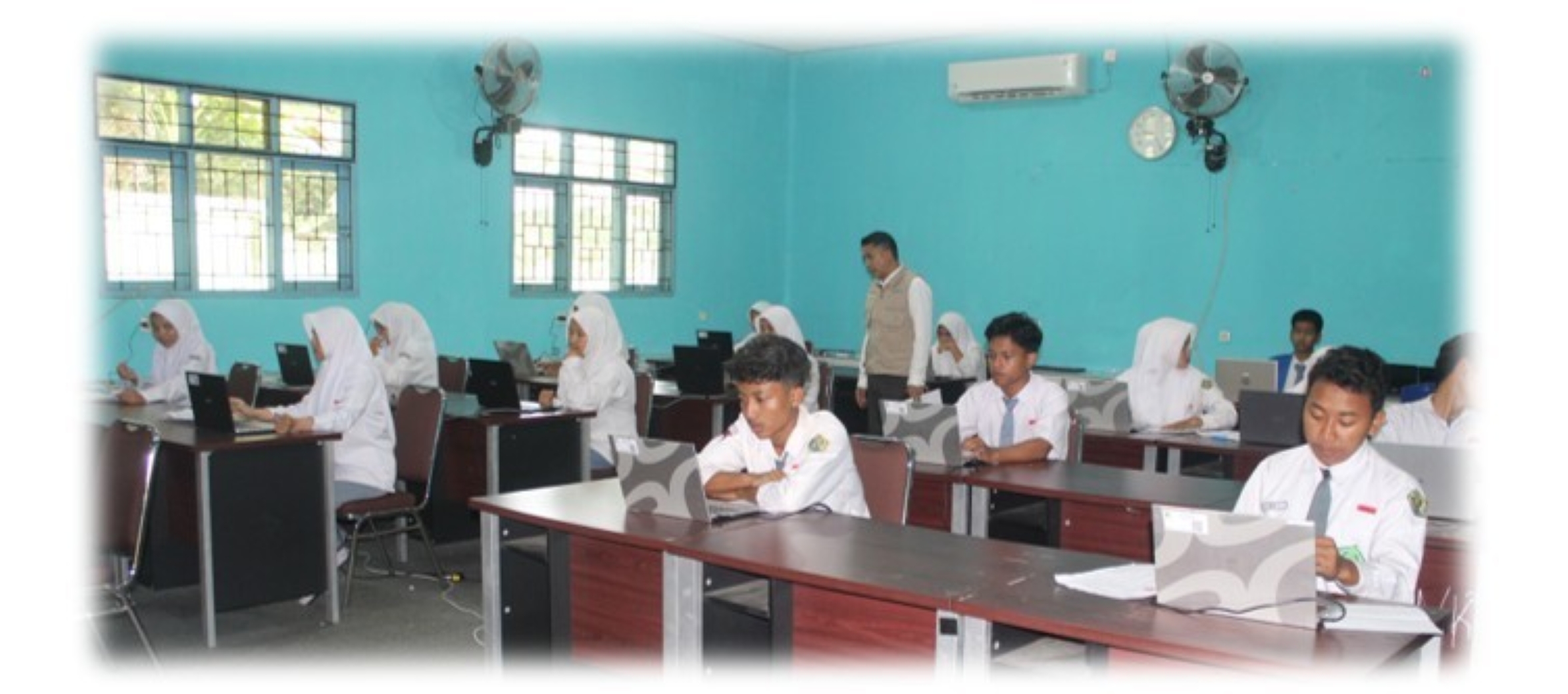 SANG JUARA: Siswa-siswi MAN PPU yang lolos OMI Tingkat Provinsi 2025.
