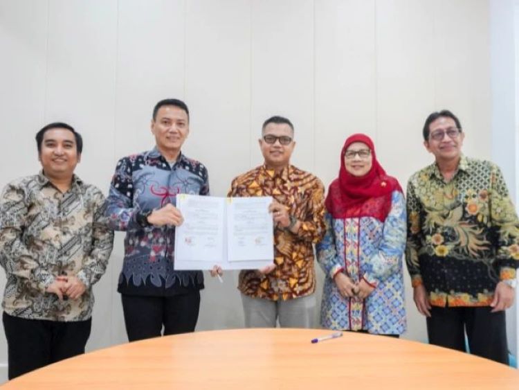KOLABORASI: DLH Balikpapan bersama Pusat Unggulan Iptek Perguruan Tinggi Riset Rekayasa Molekul Hayati Unair perpanjang perjanjian kerja sama pengelolaan keanekaragaman hayati di KBR