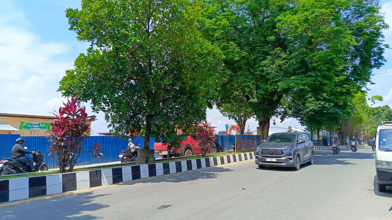 DIRASA PERLU: Rencana pemerintah menggunakan kendaraan transportasi massal diyakini mampu mengurangi beberapa masalah lalu lintas di Samarinda.