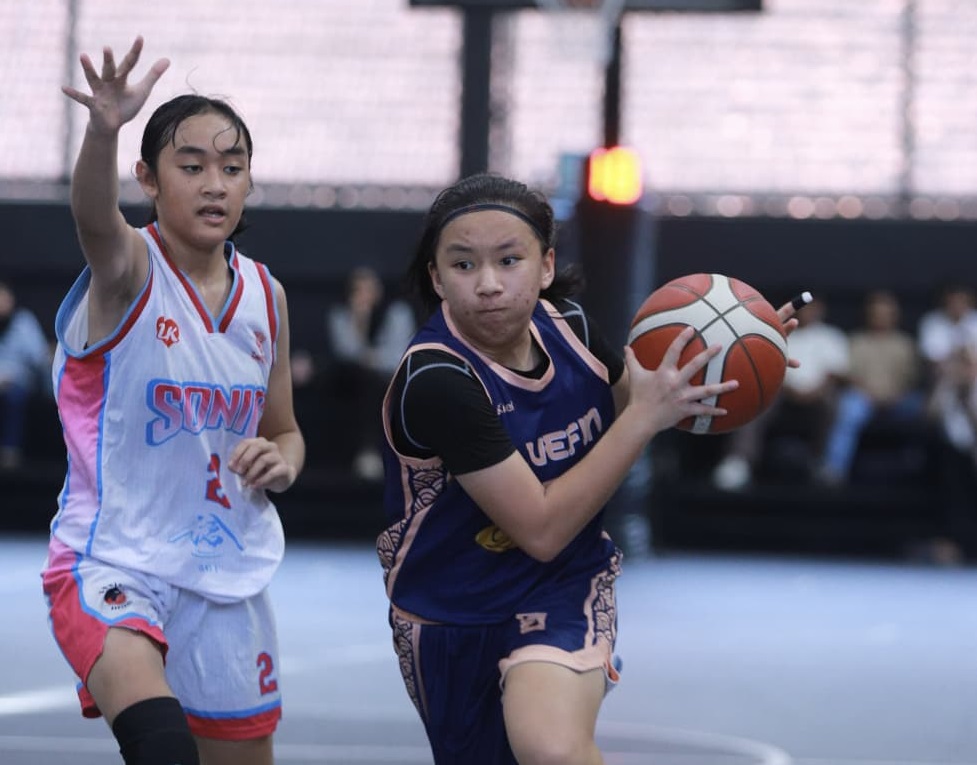 SIAP ALL OUT: Pemain Bluefin Samarinda (biru) menjadi andalan saat bersua Southbay