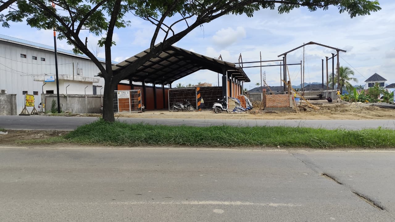 DIKEBUT: Salah satu bangunan insinerator di Jalan Nusyirwan Ismail (Ringrod 2) Kelurahan Lok Bahu Kecamatan Sungai Kunjang.