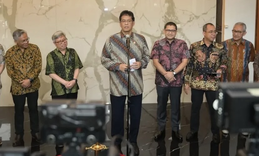 Menkeu Purbaya larang peredaran rokok ilegal.