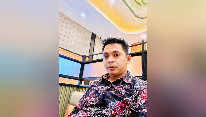 Ramadi, kuasa hukum Sarmani, yang mengirim surat ultimatum kepada kepala desa.