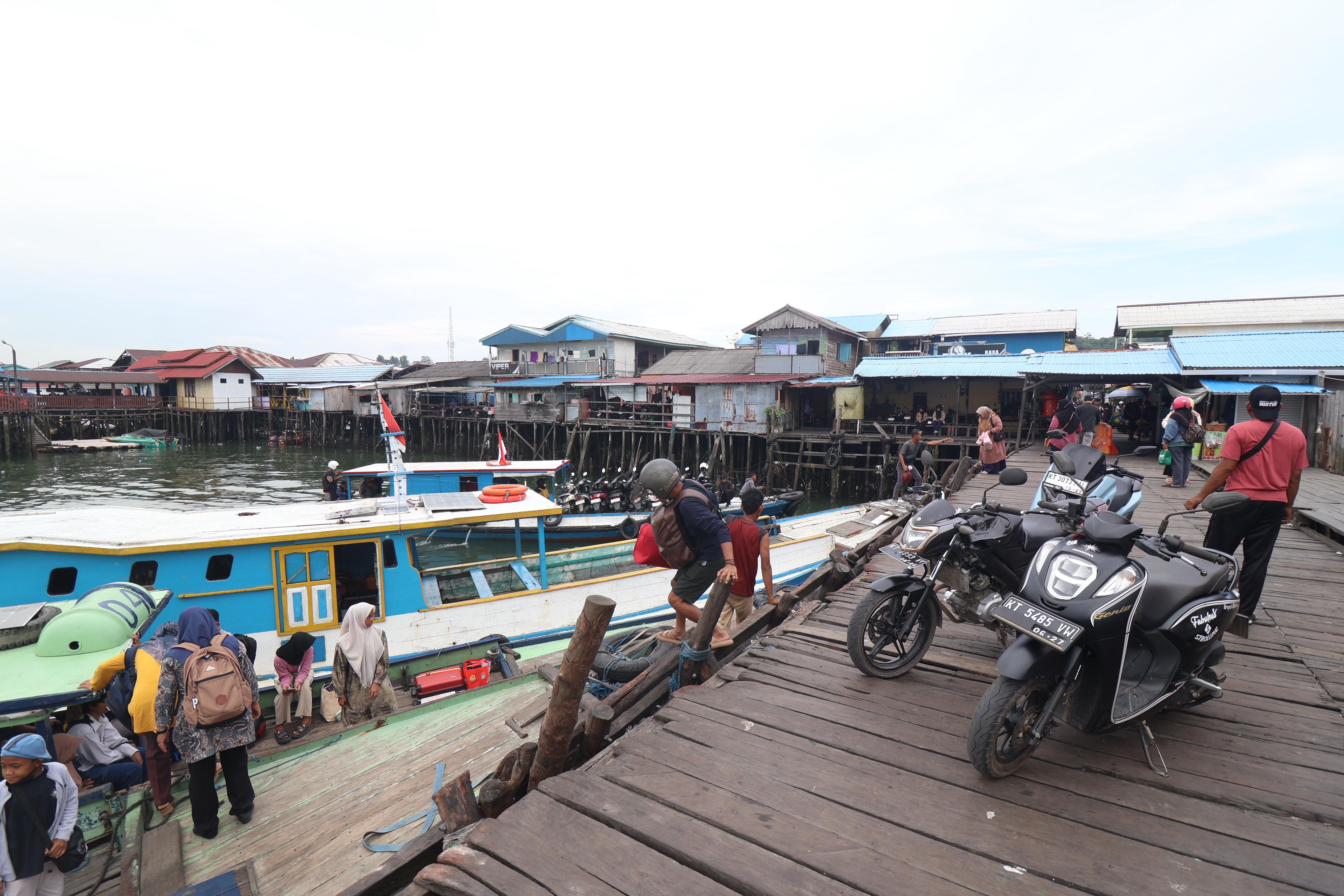 Kondisi dermaga Pelabuhan Kampung Baru, Balikpapan, yang membutuhkan revitalisasi. (ANGGI PRADITHA/KP)