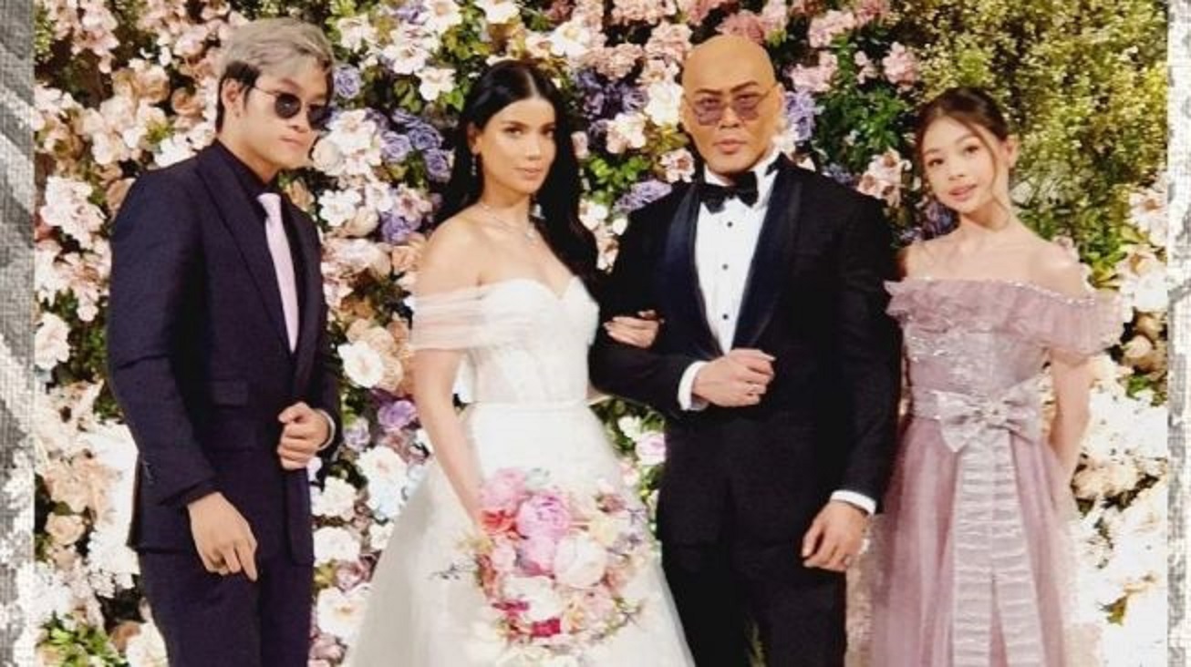 DIKABARKAN RETAK: Pasangan selebritis Deddy Corbuzier dan Sabrina Chairunnisa yang kini dikabarkan retak rumah tangganya.