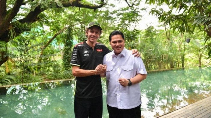 Valentino Rossi saat bertemu Erick Thohir.