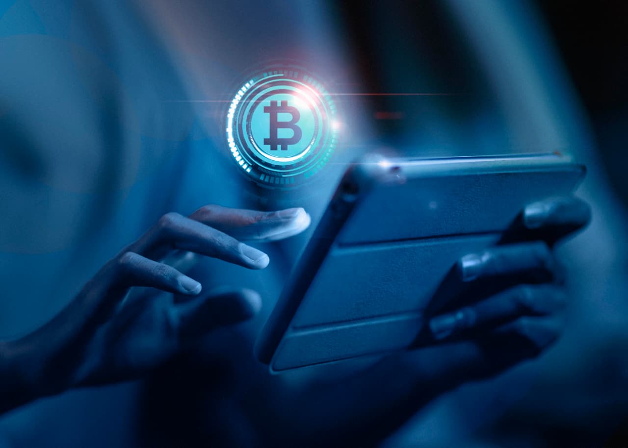 BLOCKCHAIN: Produk tokenisasi emas yang lolos menjadi bukti bahwa inovasi keuangan berbasis blockchain dapat diakomodasi oleh regulasi.