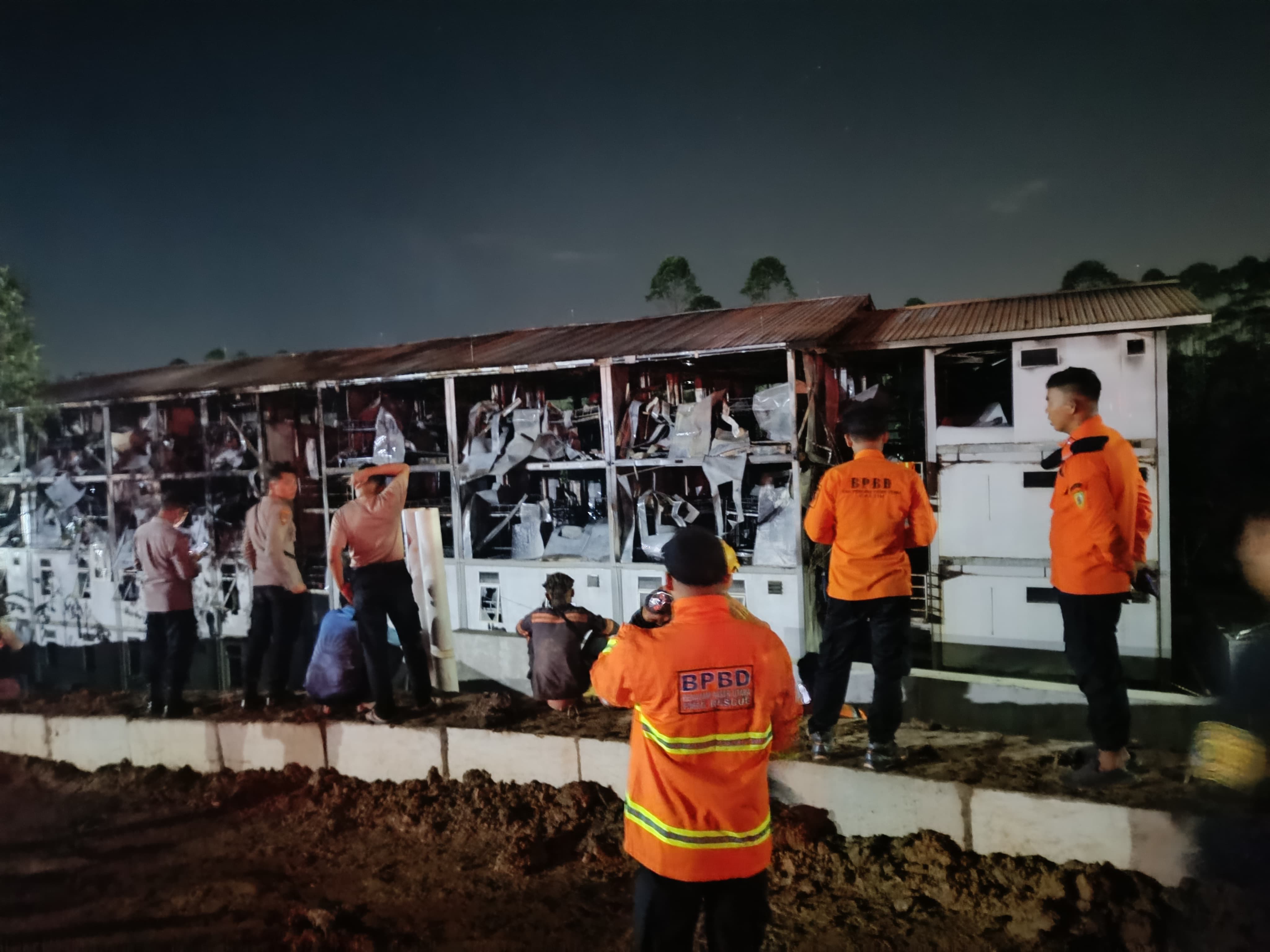HANGUS: Gedung HPK 1 di IKN berlantai 4 mengalami kerusakan serius usai insiden kebakaran.