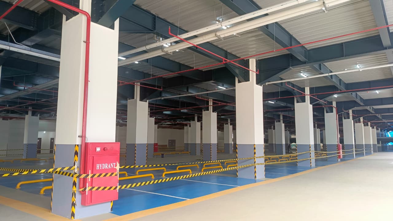 Area parkir di Gedung Pasar Pagi Samarinda dipersiapkan untuk dikelola operator swasta dengan sistem tap in tap out layaknya di pusat perbelanjaan.