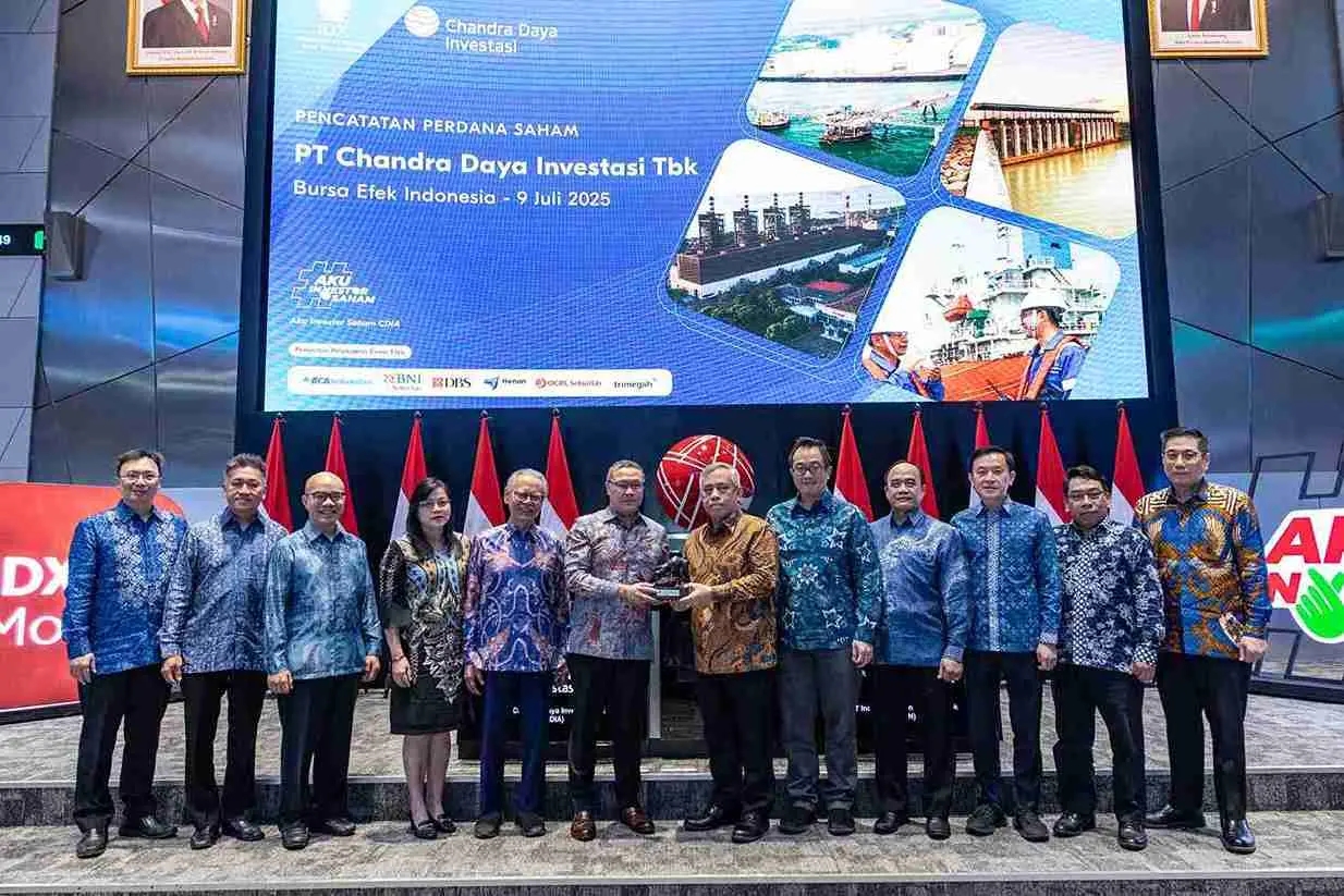 PT. Chandra Daya Investasi Saat Menghadiri Bursa Efek Indonesia.