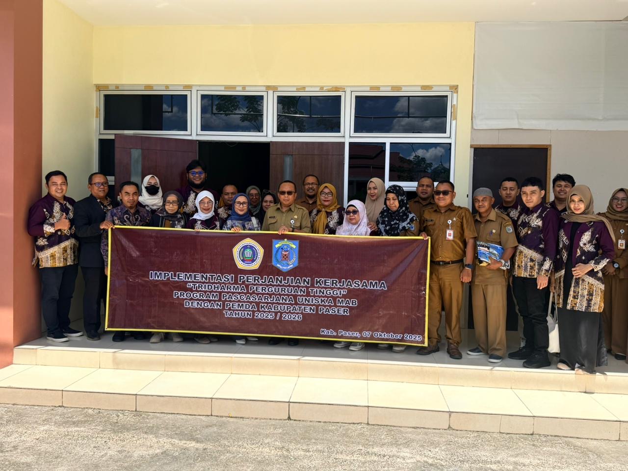 Pemkab Paser menyambut kedatangan manajemen Universitas Islam Kalimantan Muhammad Arsyad Al Banjari (Uniska MAB) Banjarmasin, Kalimantan Selatan (Kalsel), Selasa (7/10/2025).