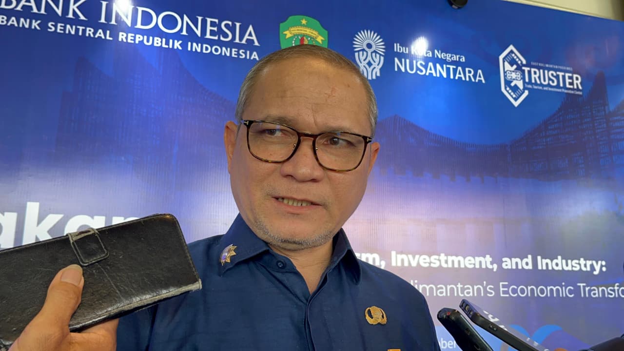 Kepala DPMPTSP Balikpapan Hasbullah Helmi