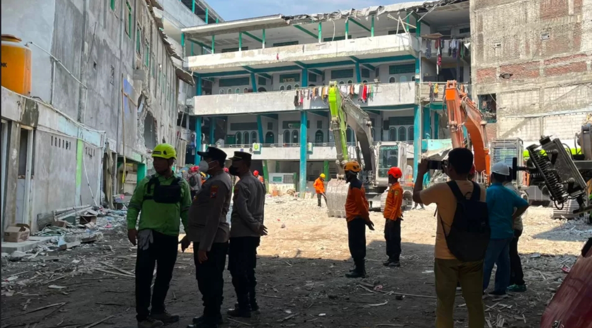 Kementerian Pekerjaan berencana pembangunan ulang gedung yang akan didanai melalui APBN.  (Foto Jawa Pos)