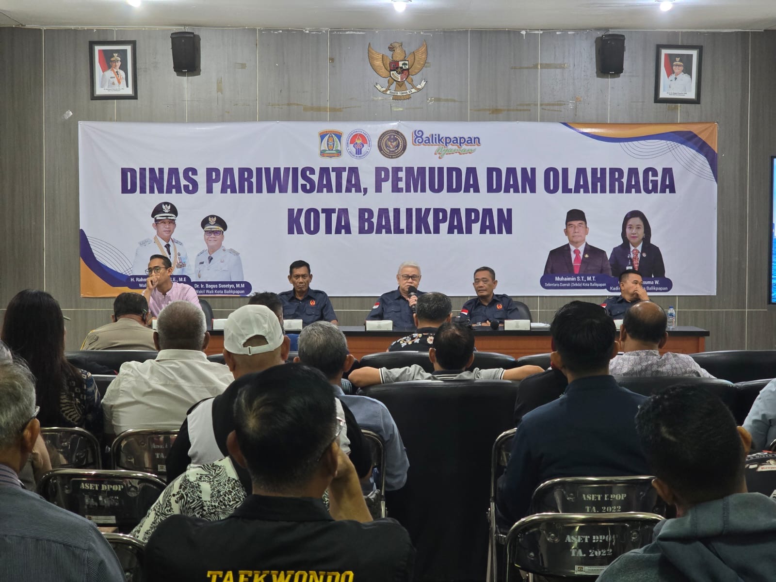 Karteker KONI Balikpapan dan 49 cabor gelar pertemuan di Kantor Disparpora Balikpapan.