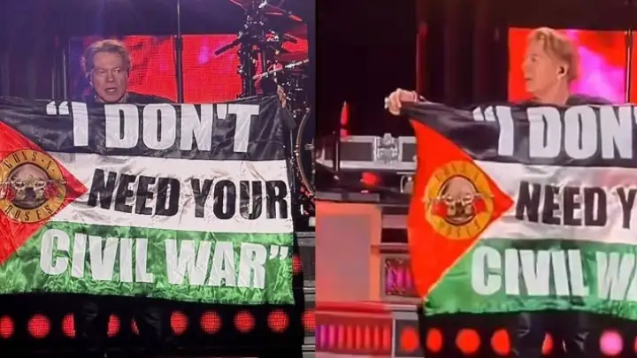 Vokalis legendaris Guns N&rsquo; Roses, Axl Rose membentangkan bendera Palestina kala konser.
