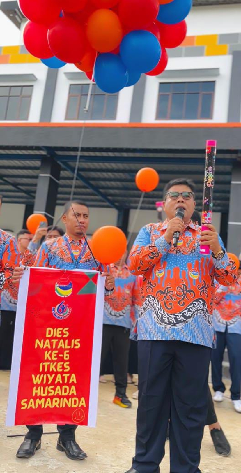 Dies Natalis Ke-6 di halaman Kampus ITKES WHS.