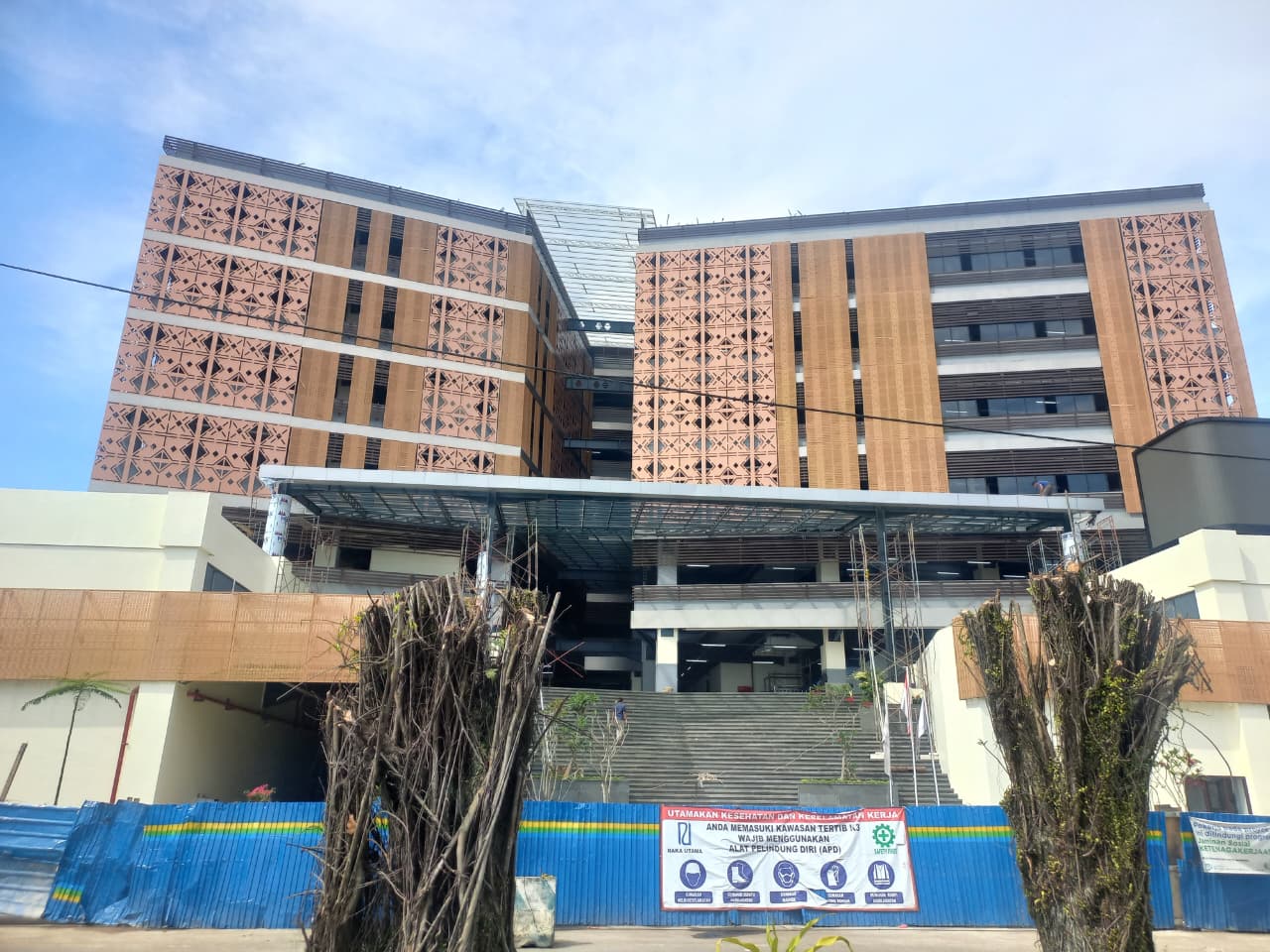 Revitalisasi Pasar Pagi Samarinda segera tuntas. Dalam waktu dekat, para pedagang yang sebelumnya direlokasi ke sejumlah titik akan kembali menempati bangunan baru. (EKO PRALISTIO/KP)