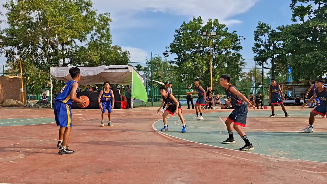 Pelajar Paser tingkat SMA sederajat mengikuti ajang Perbasi Paser Cup 2025 untuk seleksi Popda dan pembinaan atlet, mulai 15-19 Oktober 2025.