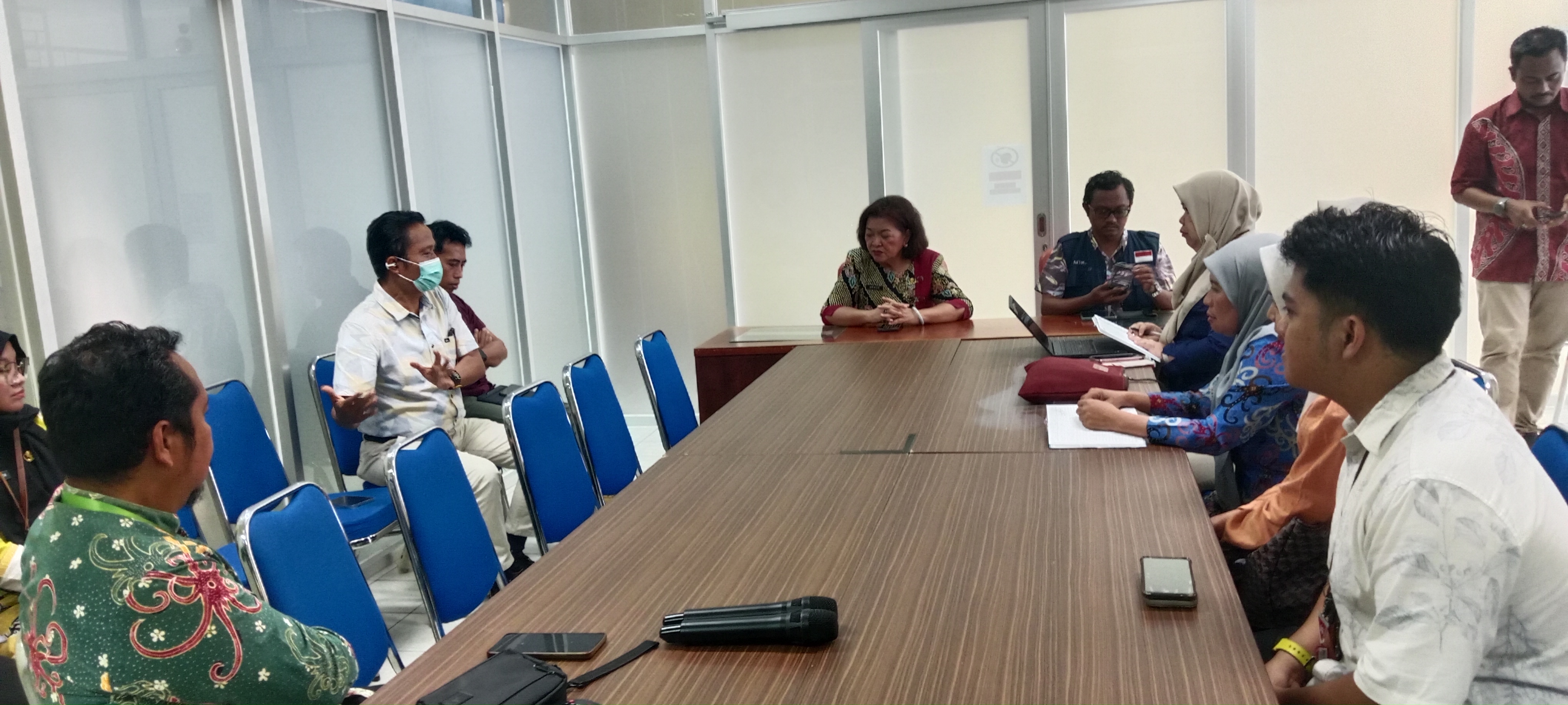 BAHAS KELUHAN: Rapat melibatkan RSUD, Dinas Kesehatan, BPJS Kesehatan ini membahas keluhan pasien di rumah sakit, dan sepakat untuk menggencarkan sosialisasi kepada masyarakat.