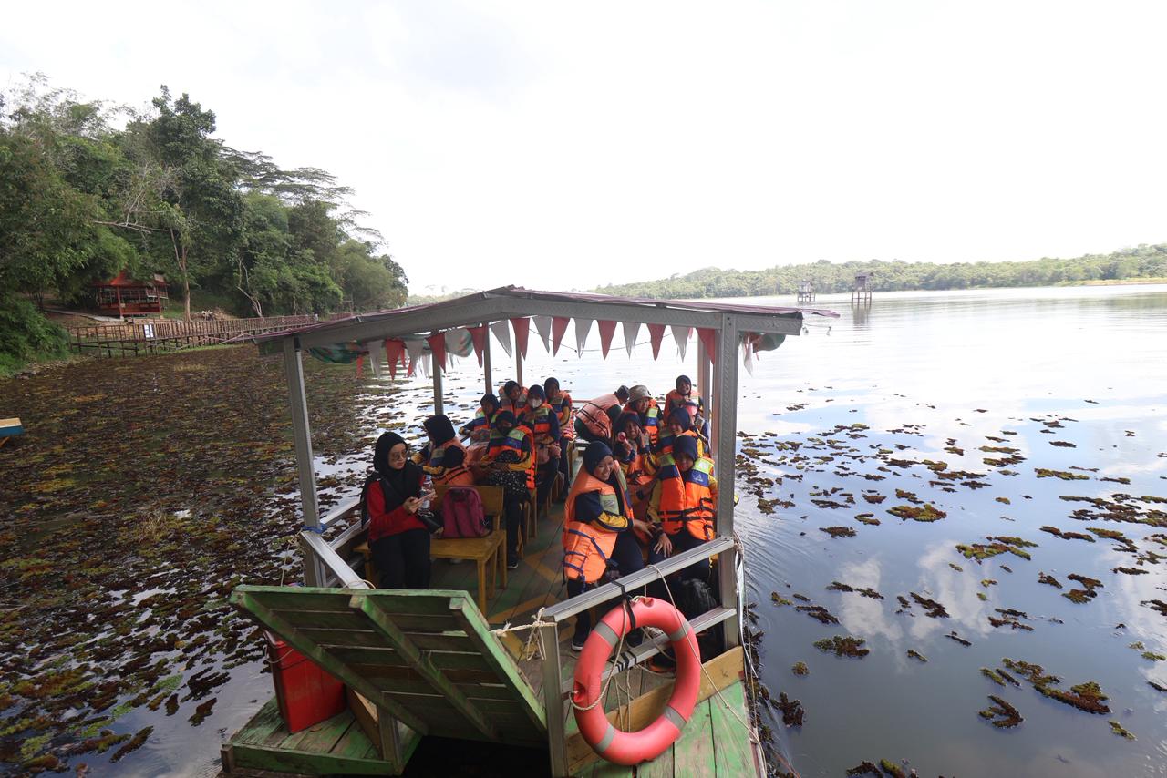 BERKEMBANG: Bamboe Wanadesa menjadi salah satu wisata yang saat ini ramai dikunjungi, mulai lokal hingga luar daerah.
