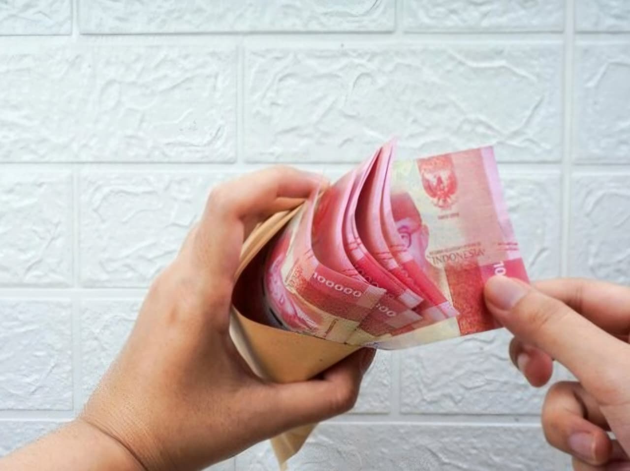 PERORANGAN: Penghimpunan dana masih banyak berasal dari perorangan. Mencapai 57,22 persen. Alami perlambatan dan hanya tumbuh 2,38 persen yoy.