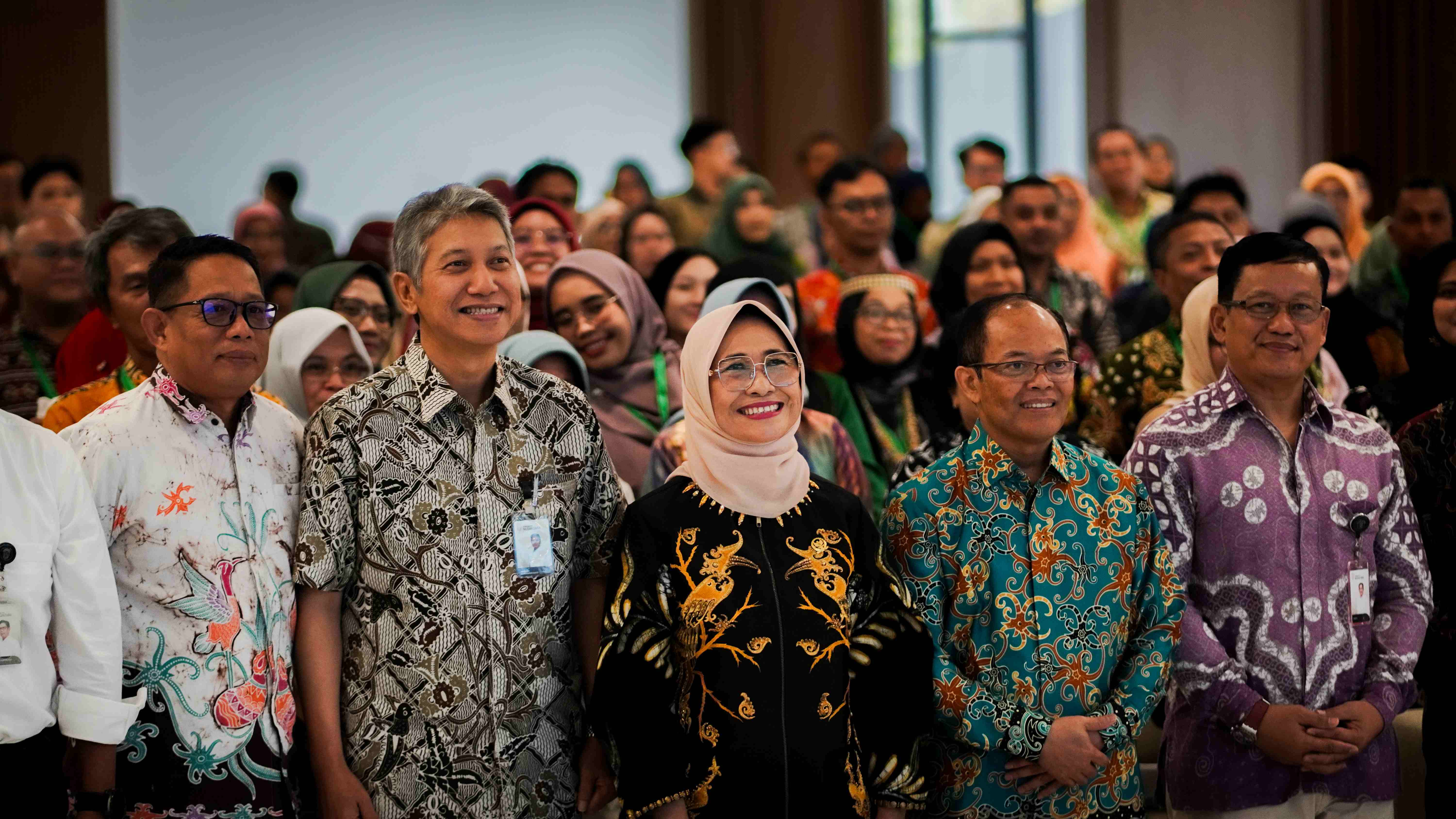 Badan Bahasa Kemendikdasmen menggelar Seminar Nasional di Ruang Serbaguna Kemenko 3, IKN.