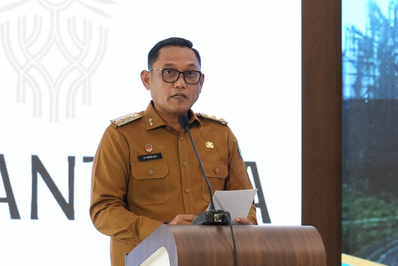 Wagub Kaltim Seno Aji.