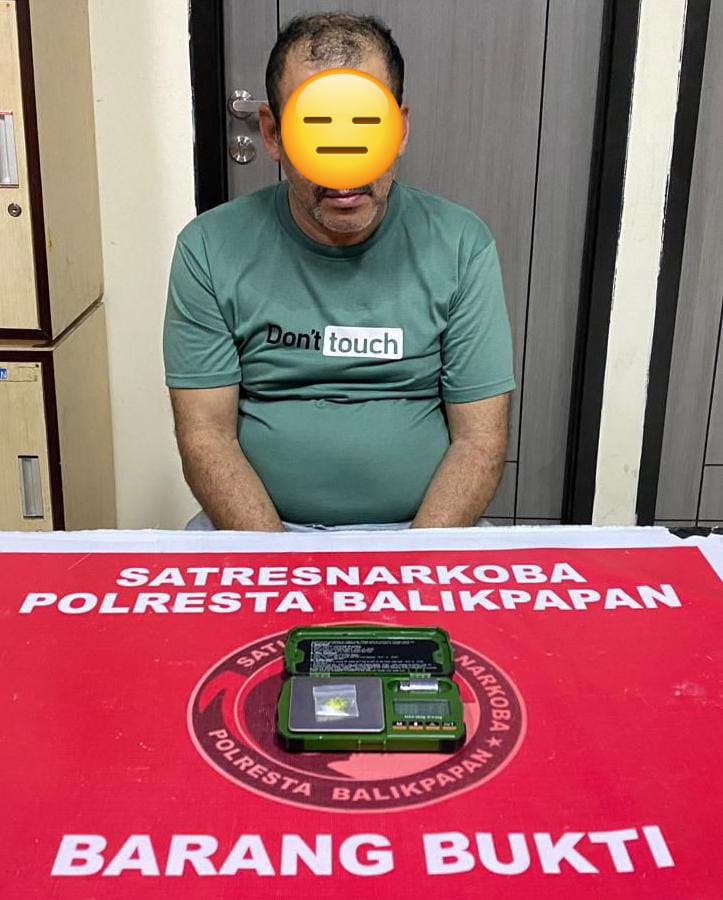 Pelaku yang diamankan personel Polresta Balikpapan.