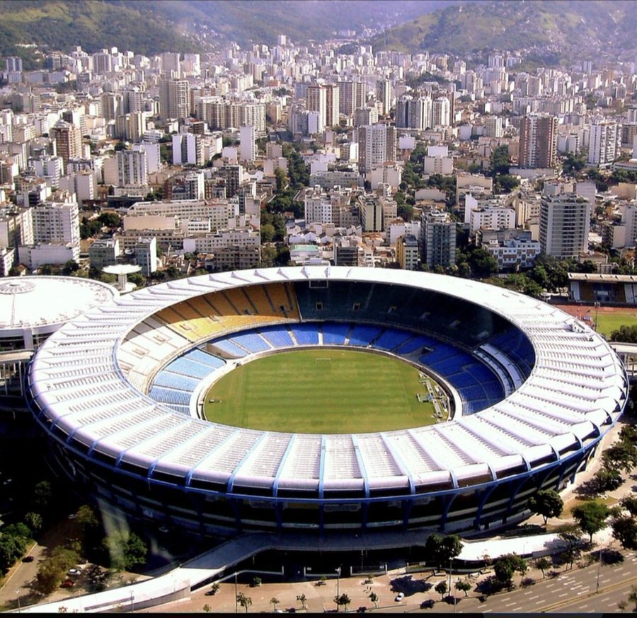 Pemerintah Negara Bagian Rio berencana menjual Estadio Maracana untuk melunasi utang.