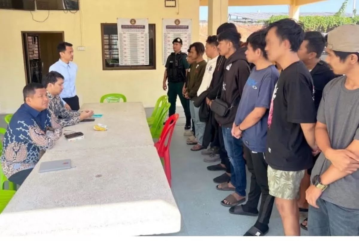 Penanganan kasus WNI terlibat penipuan daring (online scam) di Kamboja. (Foto istimewa)