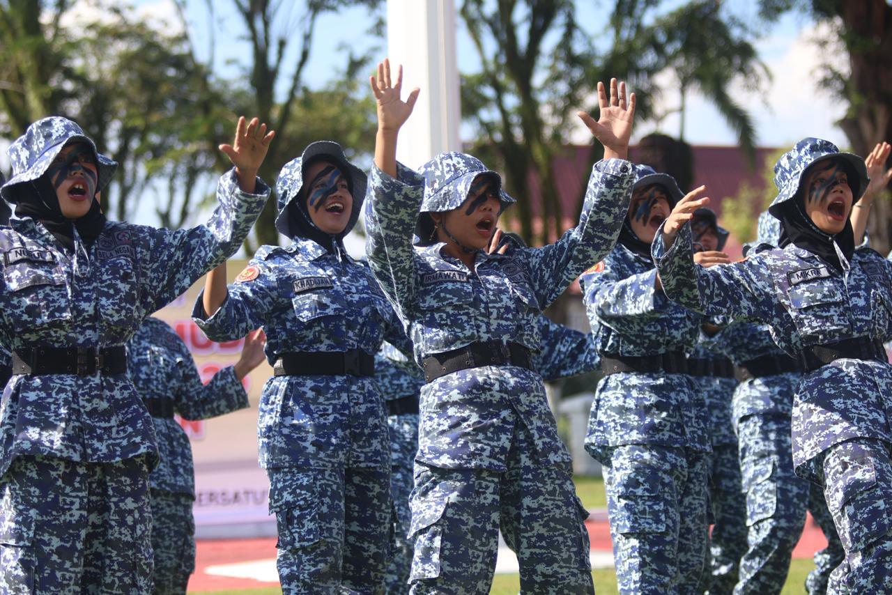 Forum Kader Pemuda Pemuda Bela Negara Balikpapan tampil dalam peringatan Hari Sumpah Pemuda di Balai Kota Balikpapan, Selasa (28/10/2025).