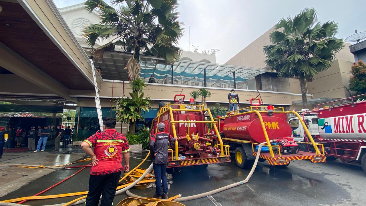 Kebakaran yang melanda Hotel Bumi Senyiur Samarinda pada Rabu (29/10) mengungkap fakta lain. Sistem proteksi di hotel berbintang itu diduga belum sesuai standar. (RAMA SIHOTANG/KP)