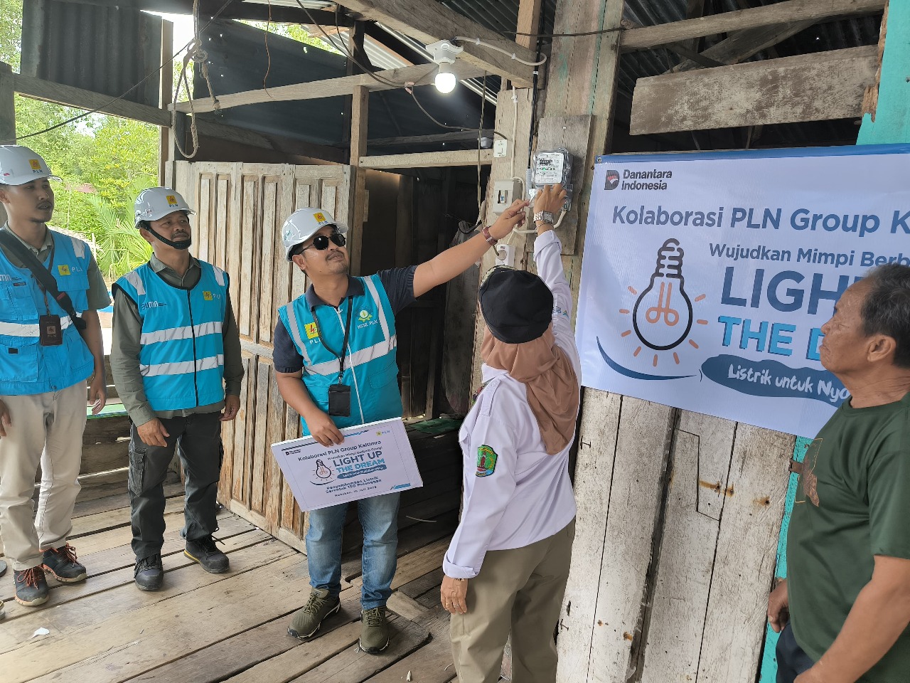 KEPEDULIAN: PLN UID Kaltimra melalui Yayasan Baitul Maal (YBM) PLN UID Kaltimra terus menebar kebahagiaan bagi masyarakat yang membutuhkan.