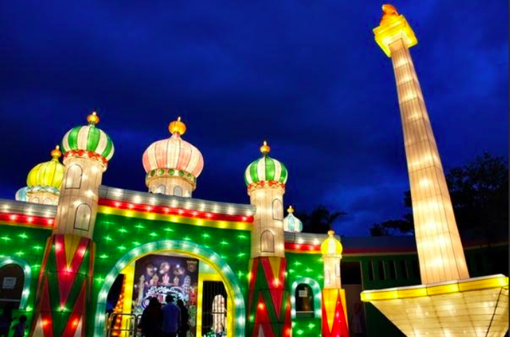 Mahakam Lampion Garden di Samarinda.