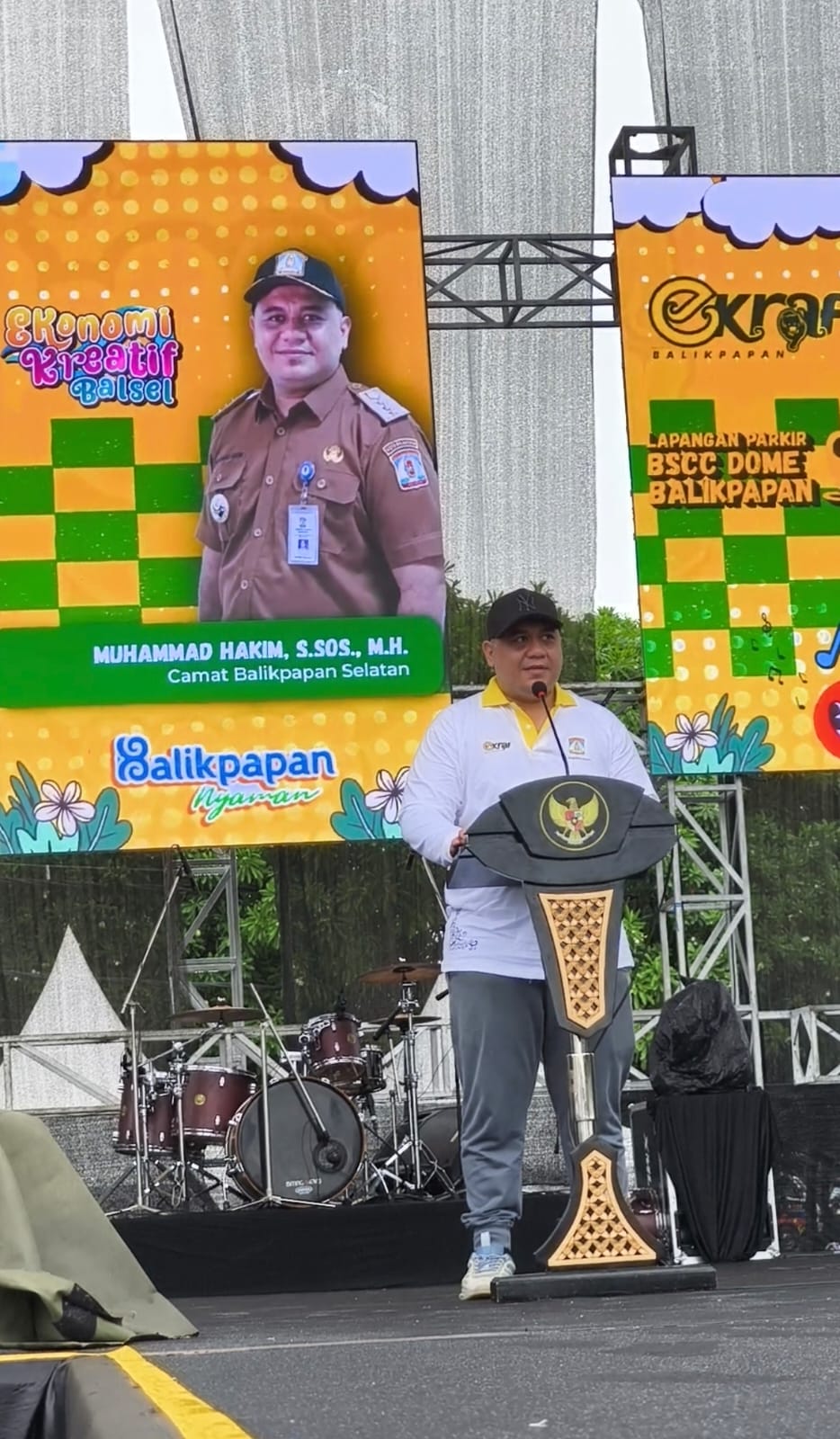 Camat Balikpapan Selatan Muhammad Hakim membuka kegiatan Ekraf Balsel 2025.  &nbsp;