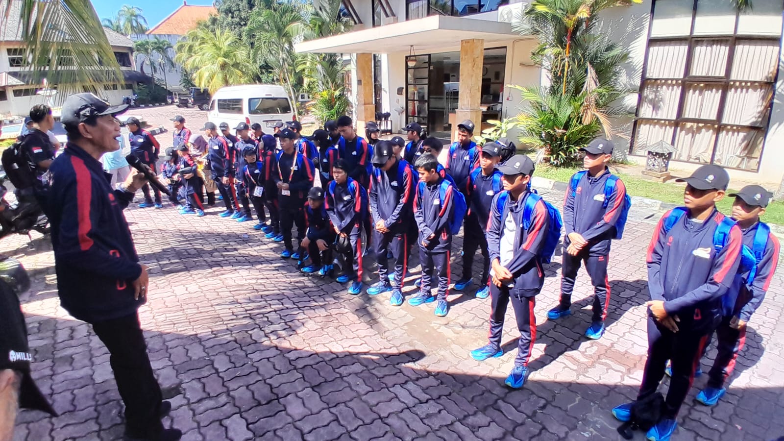 Para atlet NPCI Kaltim yang berangkat ke Jakarta untuk Peparpenas 2025.  &nbsp;  &nbsp;
