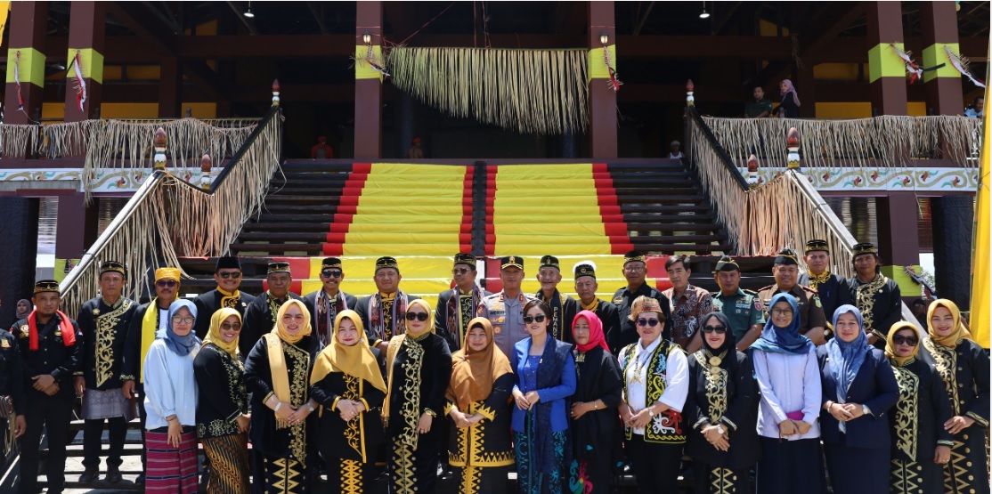 DIJAGA: Personel pendukung kegiatan Nondoi 2025 di PPU yang berlangsung hingga 8 November ini mendapatkan penjagaan keamanan dari Polres PPU.