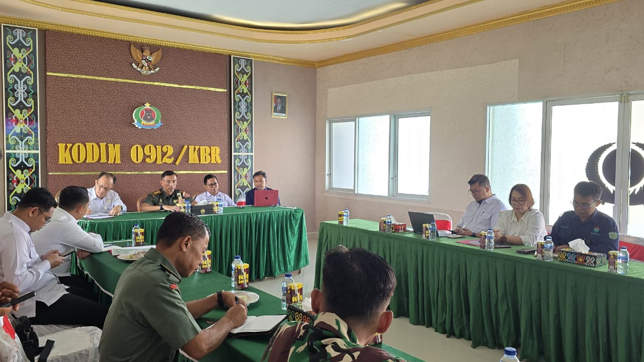 KOORDINASI: Kantah Kubar bersama Kodim 0912/KBR dan KPKNL Samarinda melaksanakan kegiatan Koordinasi Aset Barang Milik Negara (BMN)