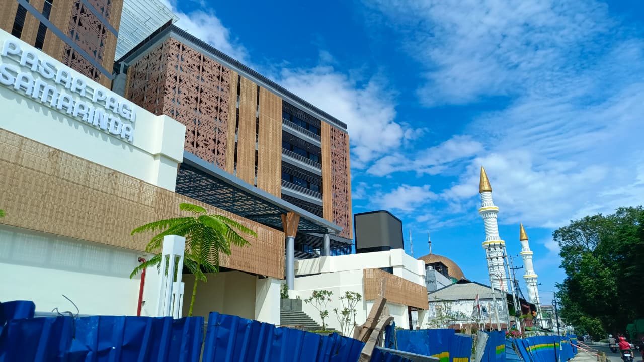 Pemkot Samarinda pastikan peresmian Pasar Pagi dilakukan setelah seluruh lapak terisi pedagang lama yang terdata melalui aplikasi digital.