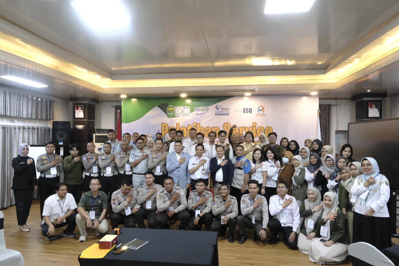 ANTUSIAS: Jajaran manajemen dan tenaga pelayanan RSKD dr Kanujoso Djatiwibowo Balikpapan bersemangat mengikuti pelatihan.