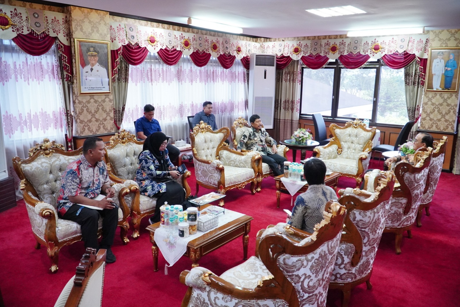 Jajaran Pemkab PPU dipimpin Wakil Bupati, Abdul Waris Muin menemui Wakil Wali Kota Balikpapan, Bagus Susetyo.