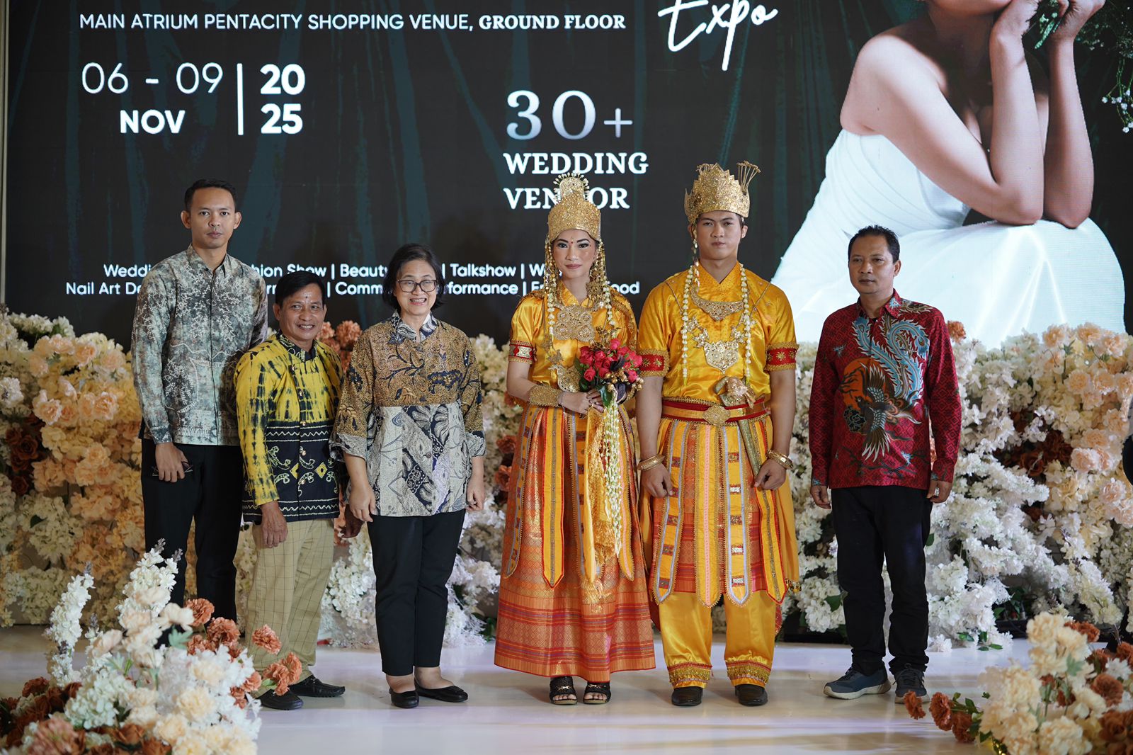 Swiss-Belhotel Balikpapan, menampilkan paket pernikahan bernuansa Tionghoa sepanjang BSB Wedding Expo diselenggarakan.