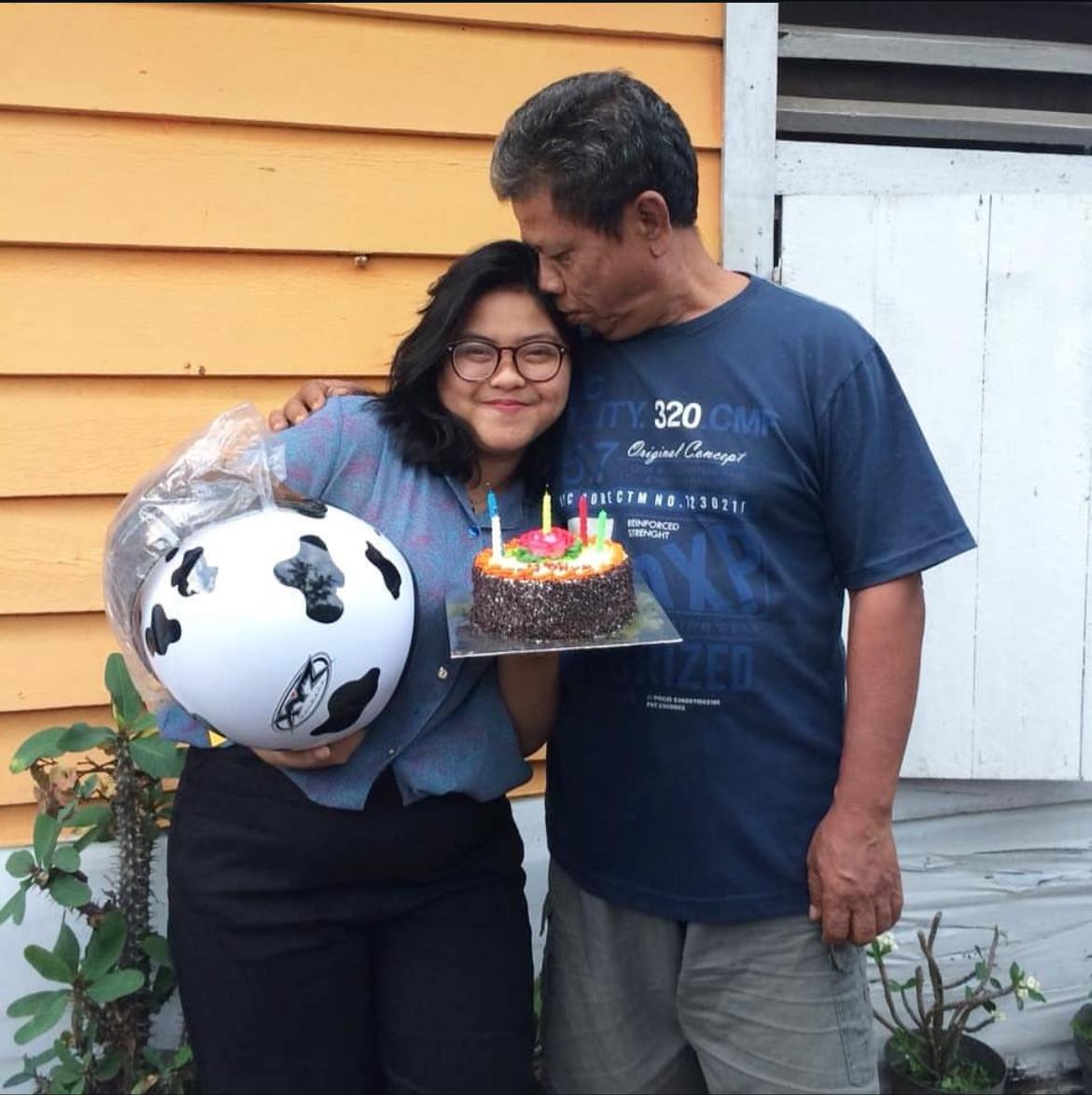 PENYESUAIAN: Ketika banyak orang mengartikan peran ayah lewat angka dan pencapaian, Eta memilih melihatnya lewat hal kecil yang tak kasat mata. Yakni ketulusan, kerja diam-diam dan cinta tanpa pamrih.