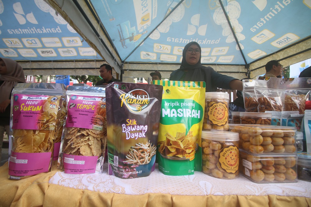 DUKUNGAN: BCA menjalankan program pembiayaan produktif serta fasilitasi sertifikasi halal bagi ratusan pelaku usaha lokal.