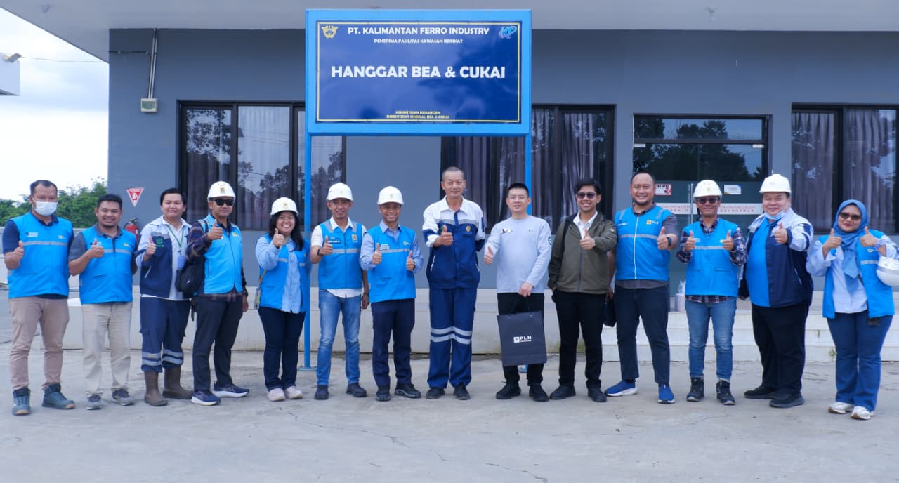 PELAYANAN TERBAIK: Manajemen PLN melakukan kunjungan kerja ke PT KFI, perusahaan yang bergerak di sektor pengolahan dan pemurnian nikel di Sangasanga, Kutai Kartanegara.