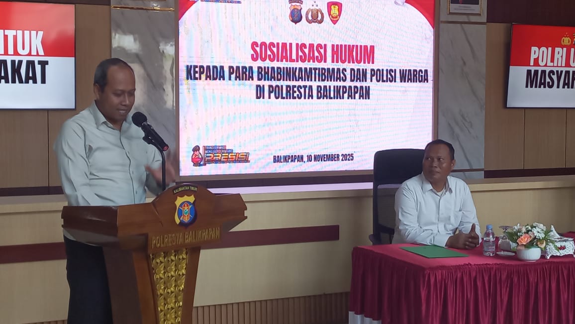 PAHAM HUKUM: Wakapolresta Balikpapan AKBP Hendrik Eka Bahalwan memberi pemahaman hukum terhadap diskresi kepolisian dan restorative justice.