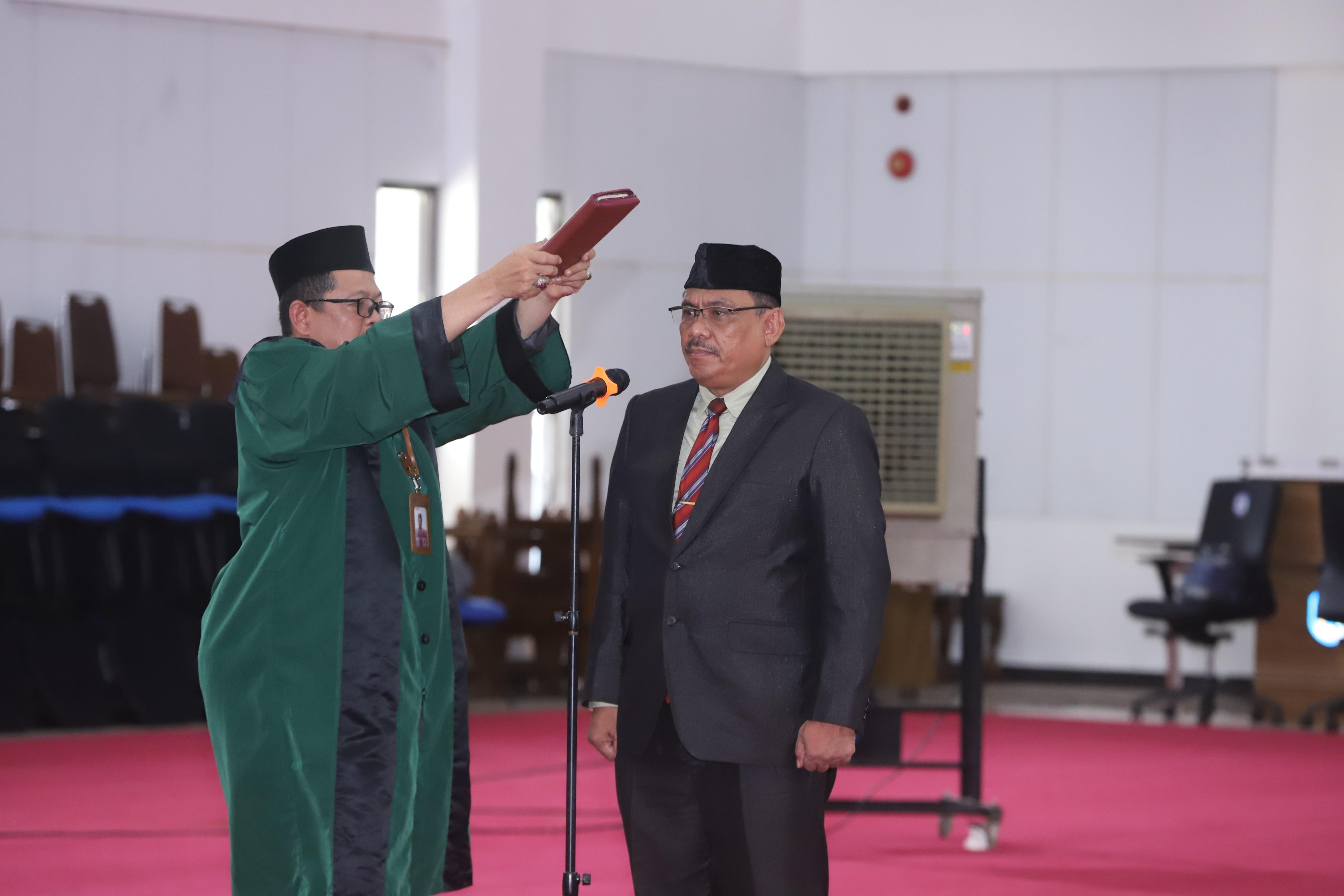 Akhmad Soeharto saat dilantik jadi Penjabat Sekretaris Kota (Pj Sekkot) Bontang.