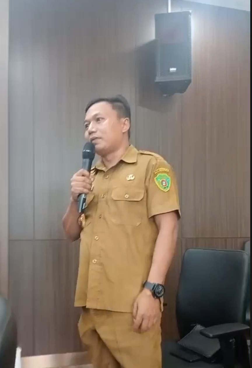ASPIRASI: Ketua DPC Apdesi PPU, Kasiyono, saat menyampaikan aspirasi berkaitan Raperdasus IKN, di depan Komisi II DPR RI.